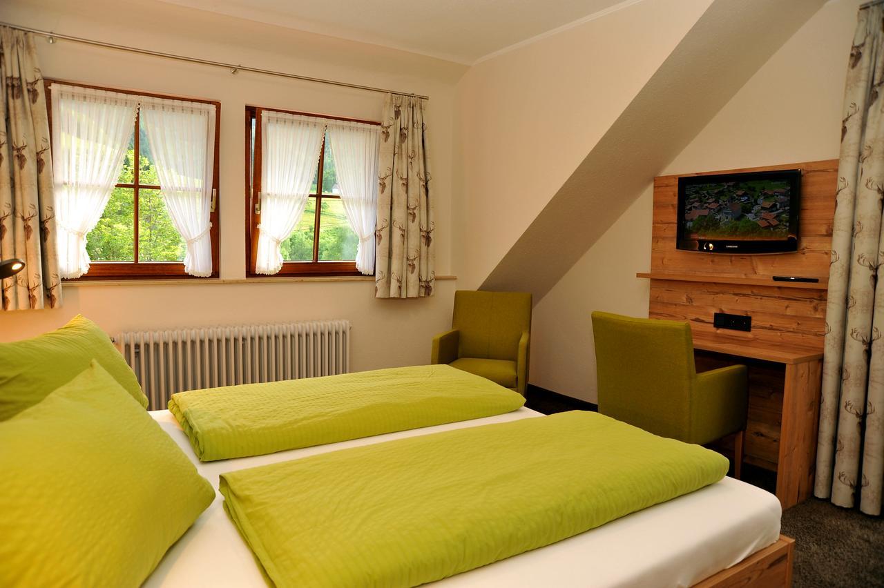 Hotel Gasthaus Zum Hirschen Simonswald Exteriér fotografie