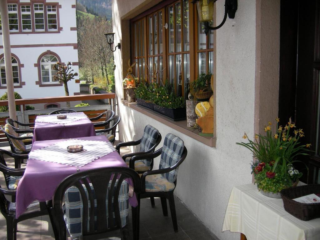 Hotel Gasthaus Zum Hirschen Simonswald Exteriér fotografie